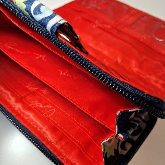 Vera Bradley Quilted Fabric Twist Lock Wallet - Picture 9 of 11